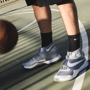 FINAL PRICE DROP💥NWOB • Men’s Nike Zoom HyperRev